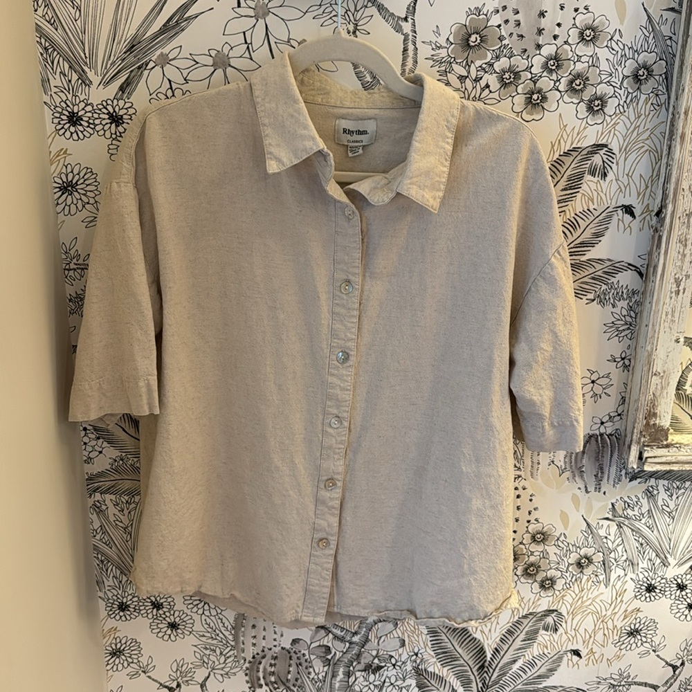 Rhythm Cream Button-Up Short Set - Picture 4 of 5